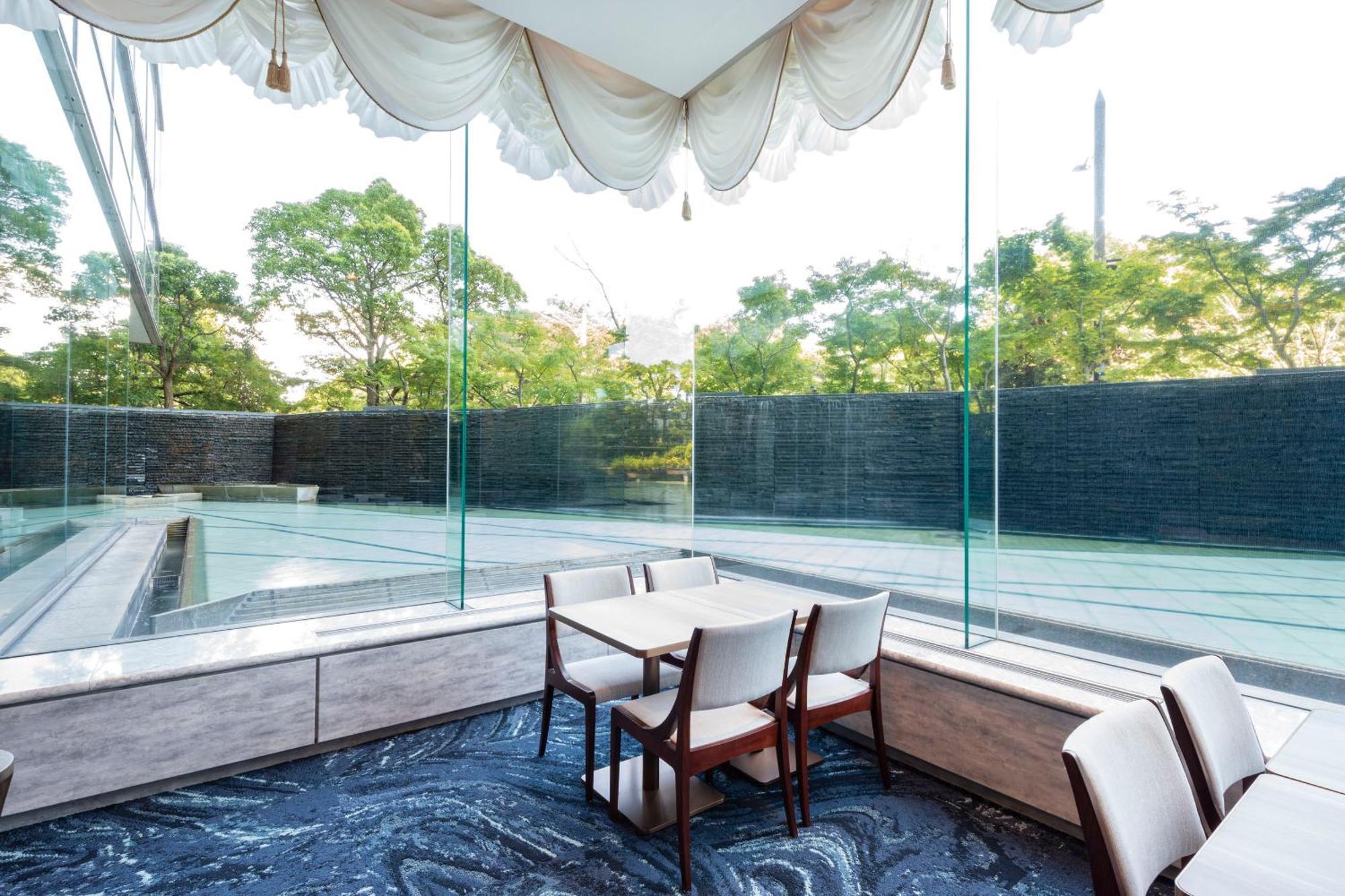 Hotel Springs Makuhari Premier Chiba Exterior photo