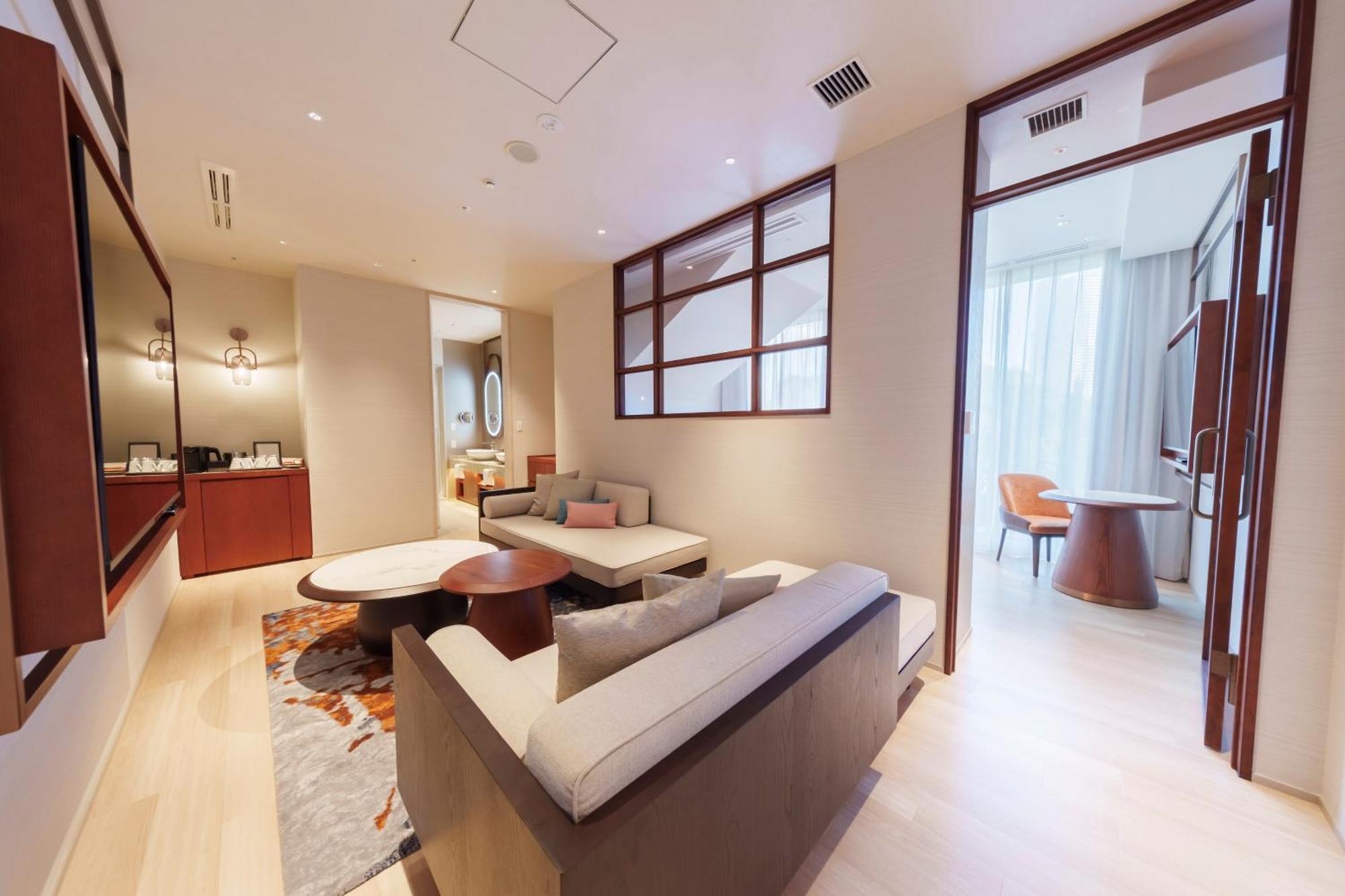 Hotel Springs Makuhari Premier Chiba Exterior photo