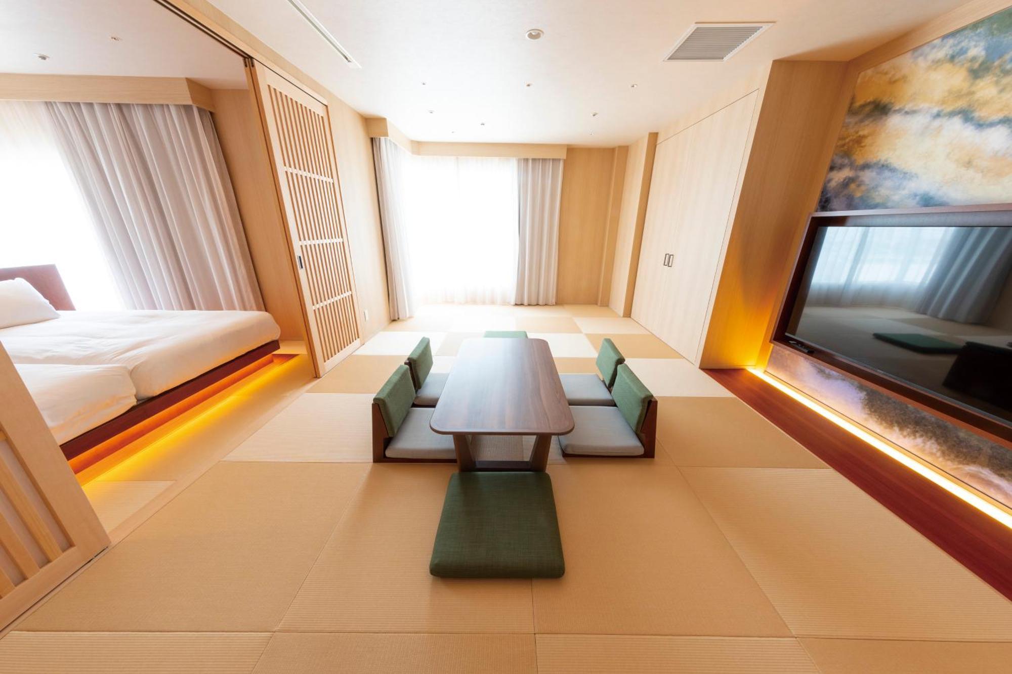 Hotel Springs Makuhari Premier Chiba Exterior photo