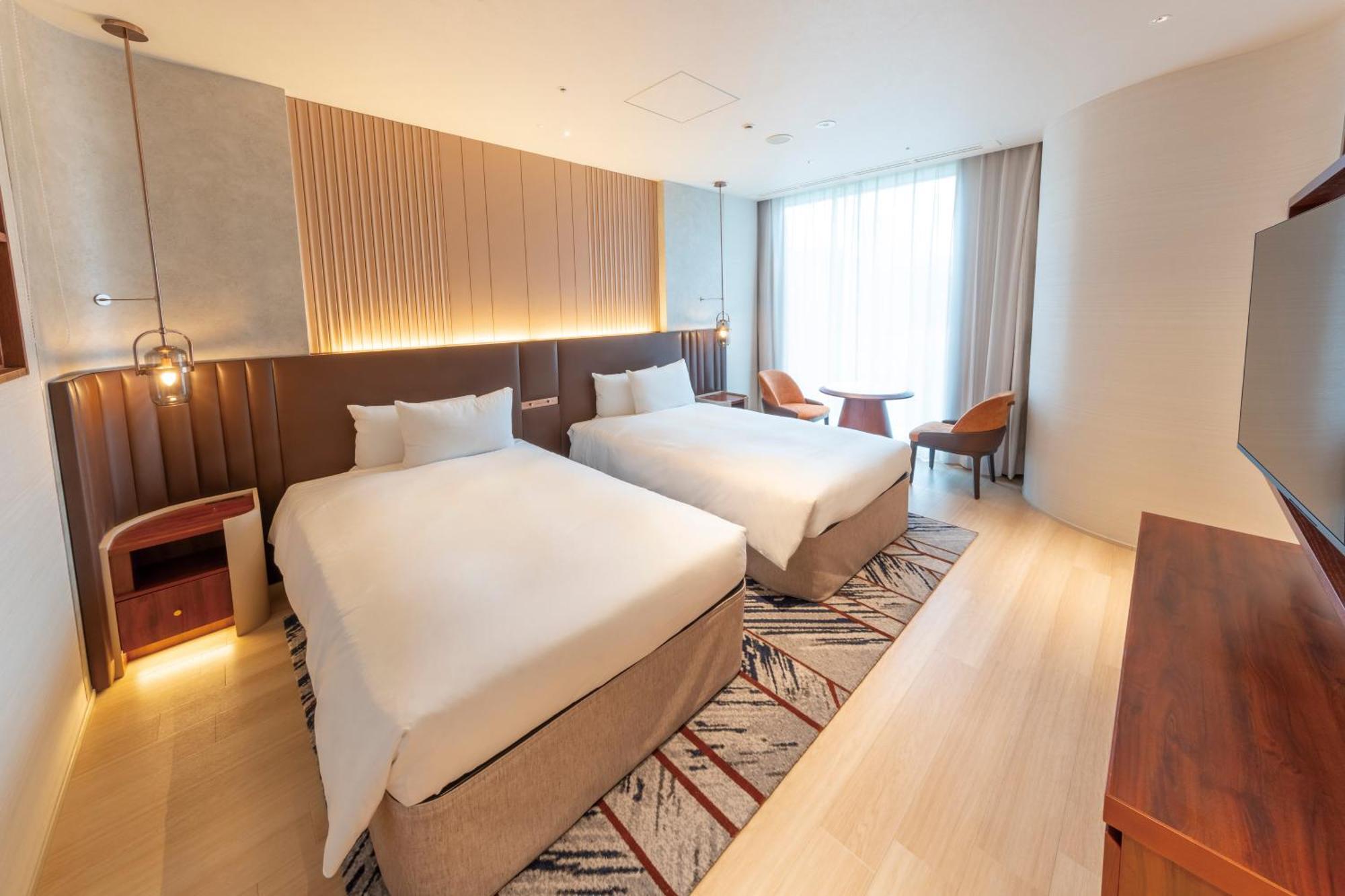 Hotel Springs Makuhari Premier Chiba Exterior photo