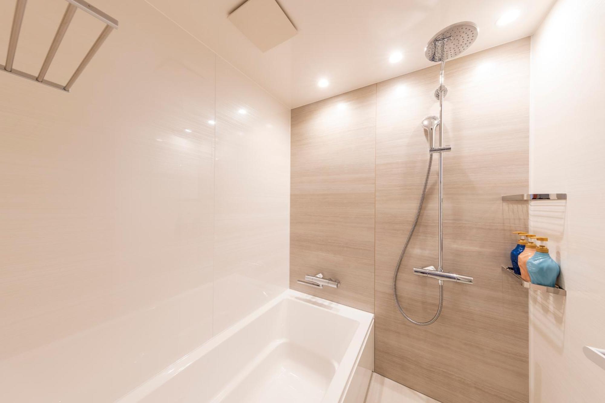 Hotel Springs Makuhari Premier Chiba Exterior photo