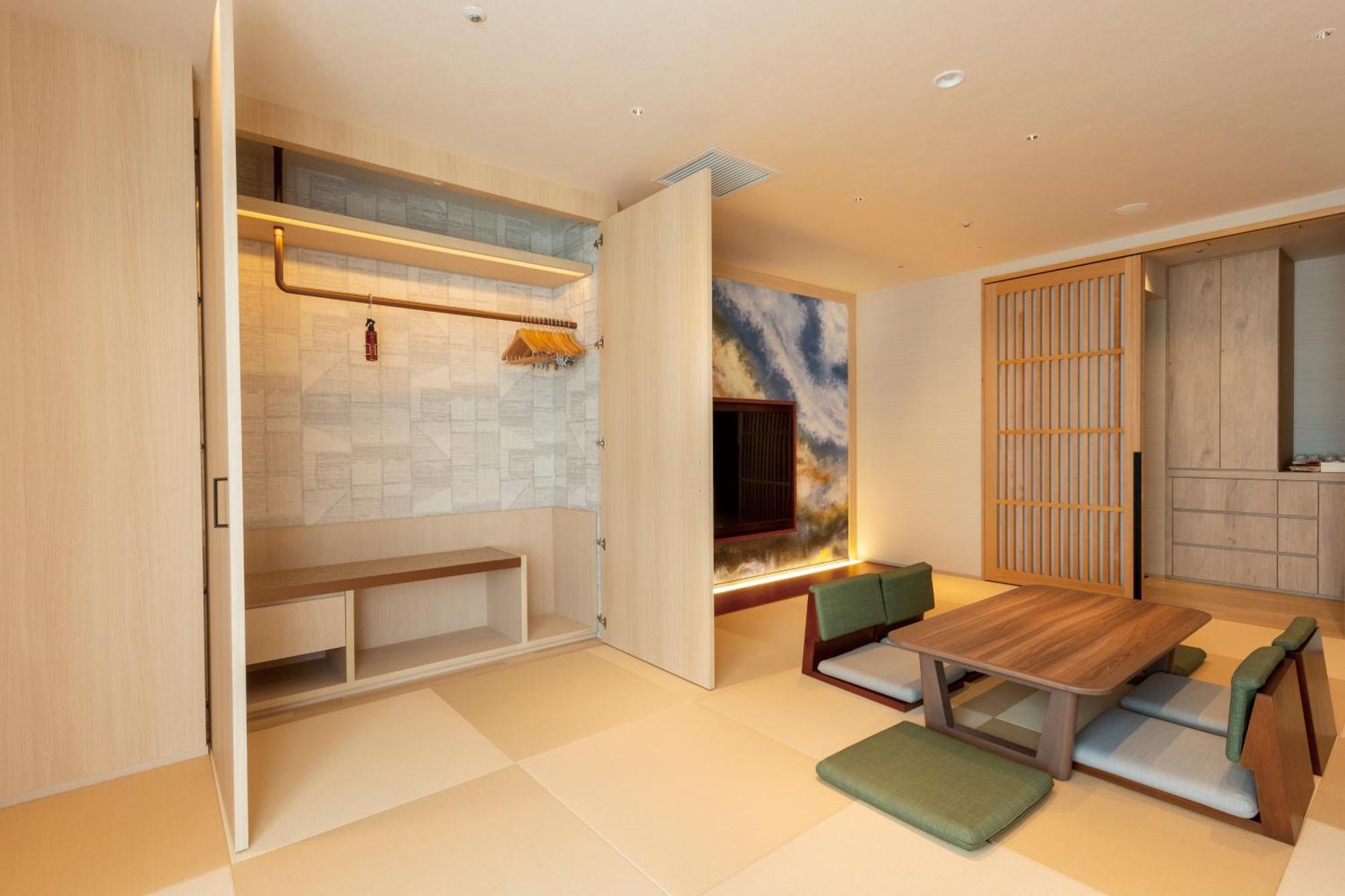Hotel Springs Makuhari Premier Chiba Exterior photo